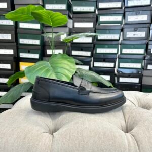 s09 chaussure en cuir noir