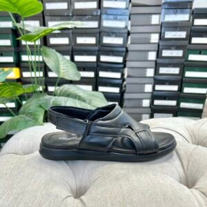 s010 sandales en cuir noir